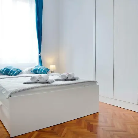 Gasthuis Studio Apartman Holiday