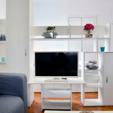 Studio Apartman Holiday Gasthuis 3*